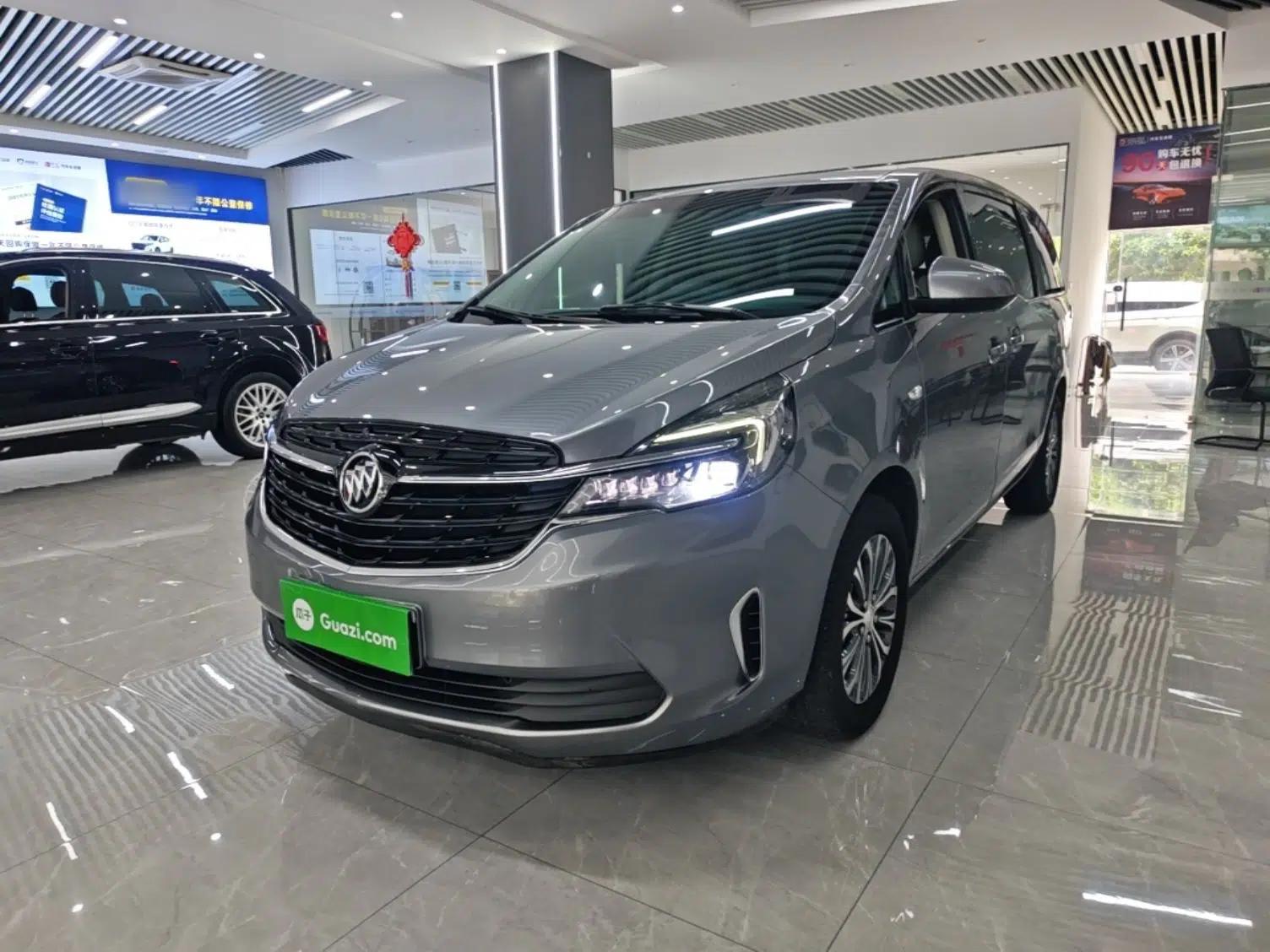 Buick GL8 2021 Land Cruiser Executive Class 652T Comfort Model — миниатюра 1