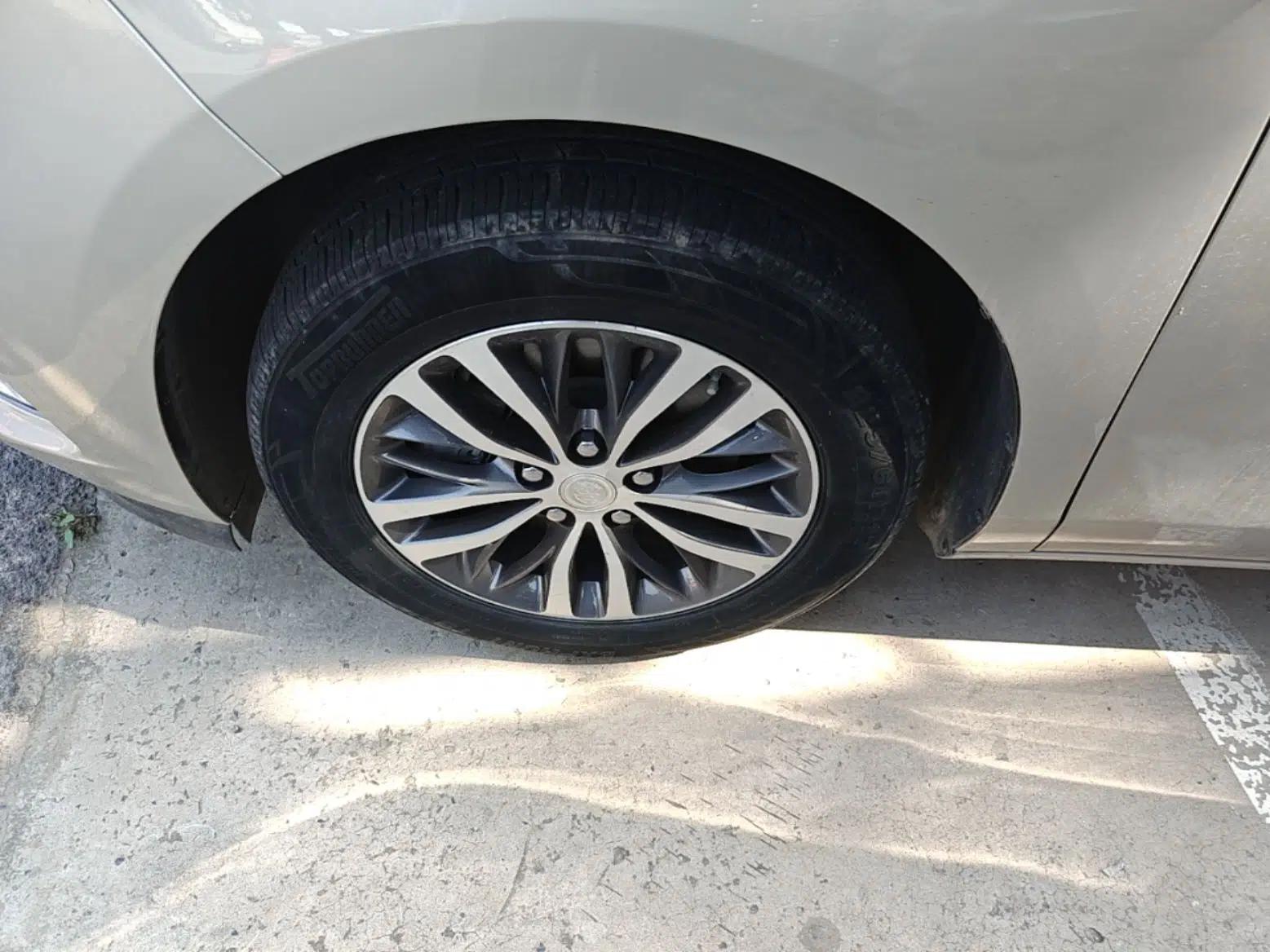Buick GL8 2021 ES Landtrek 653T Comfort Edition — миниатюра 8