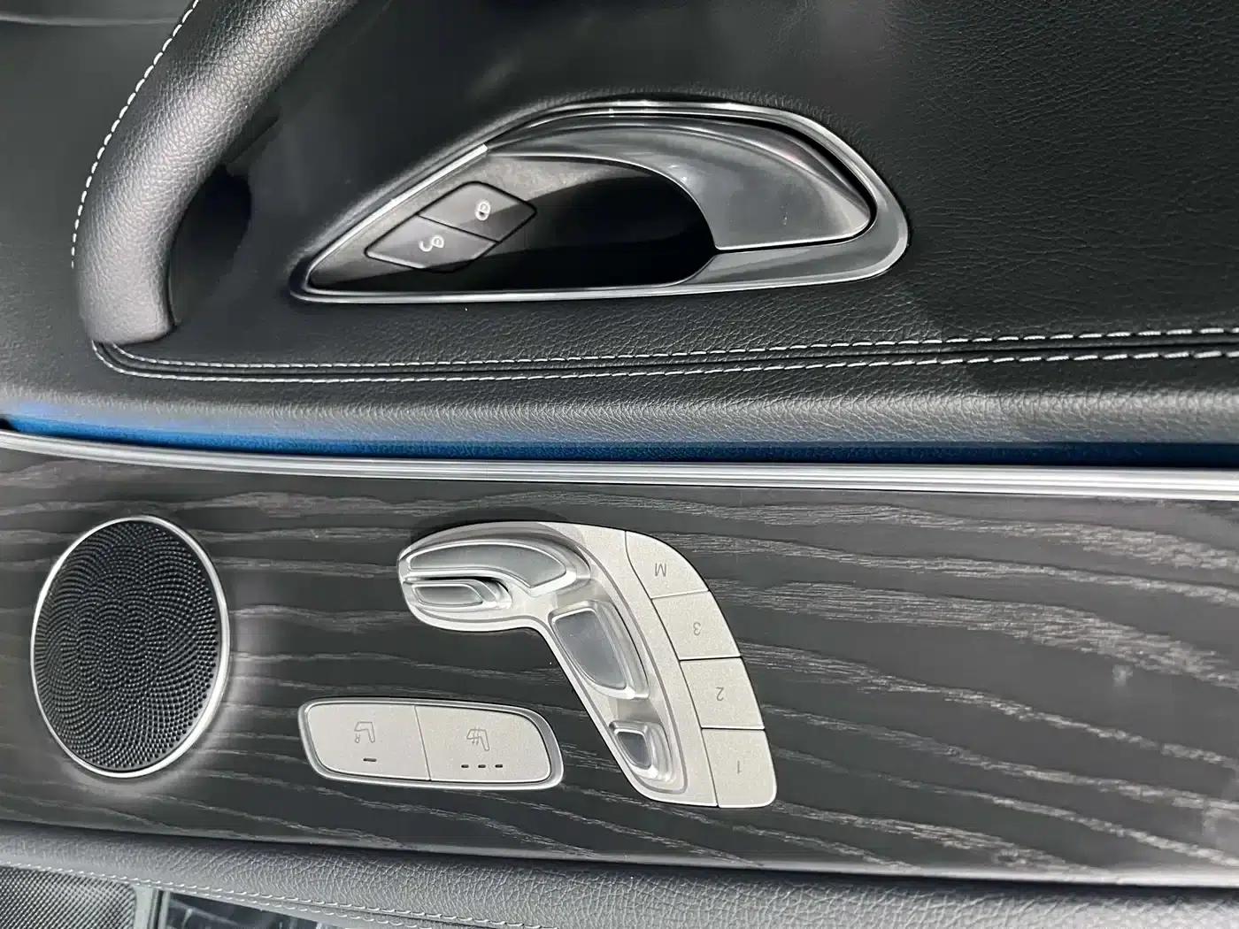 Mercedes-Benz E-Class 2019 Facelift E 300 L Sport Style — миниатюра 8