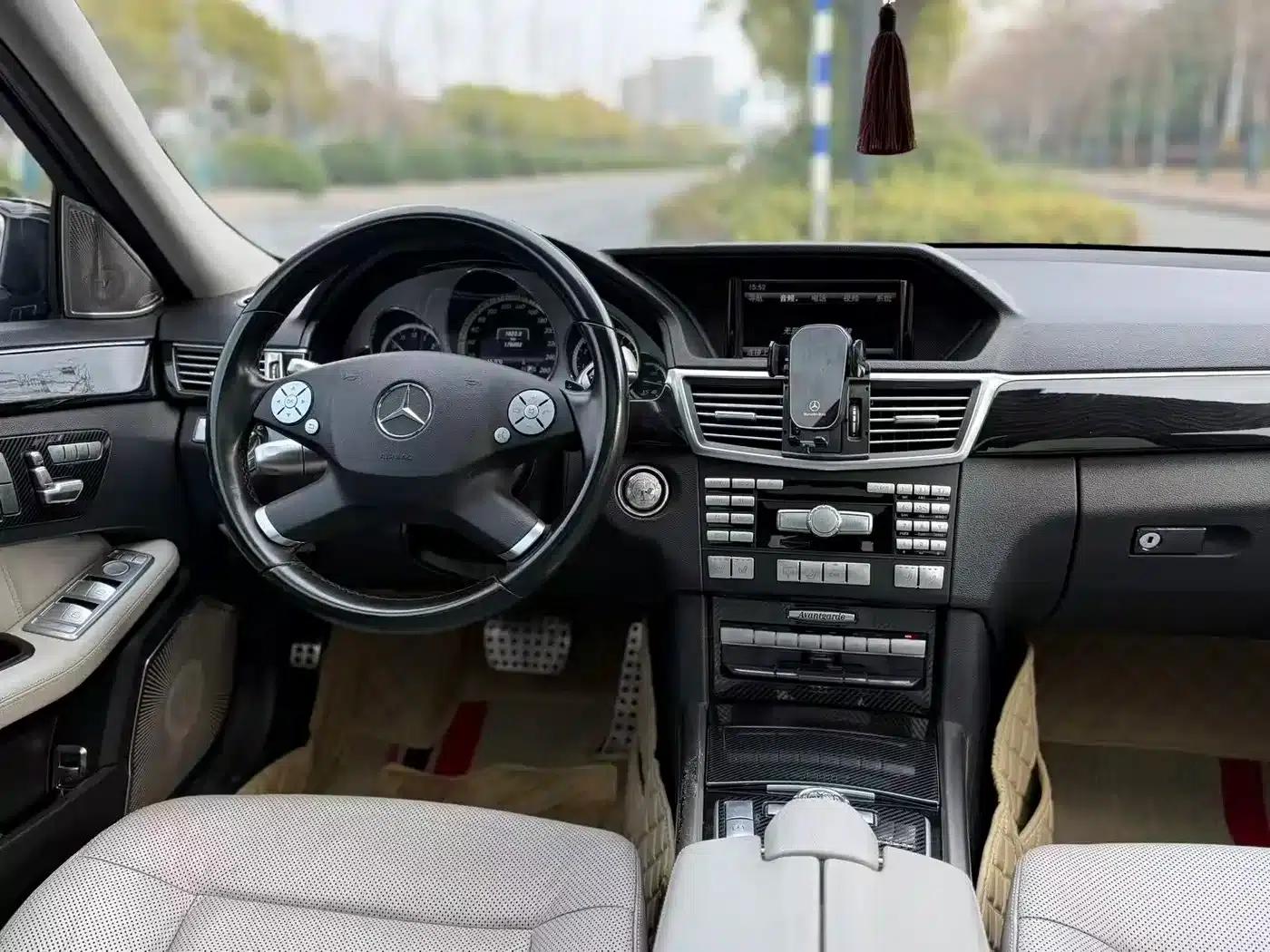 Mercedes-Benz E-Class 2013 E 300 L Luxury Model — миниатюра 9