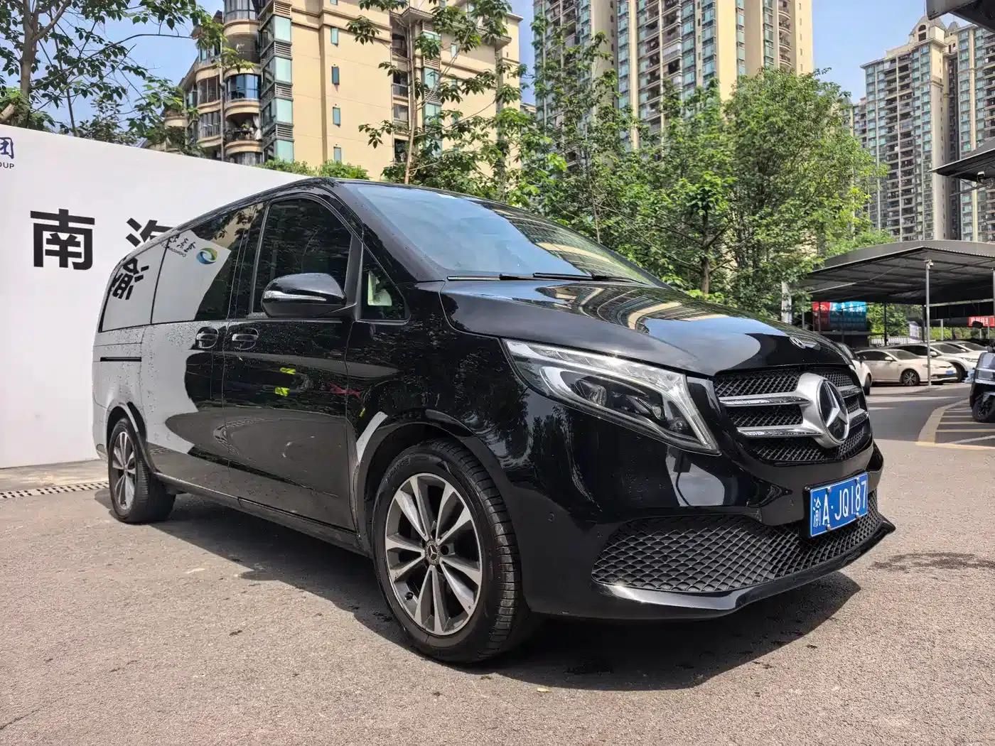 Mercedes-Benz V-Class 2021 V 260 Navigator Edition — миниатюра 3