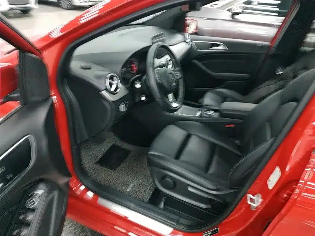 2017 Mercedes-Benz B-Class B 200 Dynamic — миниатюра 11
