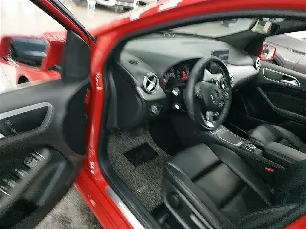2017 Mercedes-Benz B-Class B 200 Dynamic — миниатюра 12