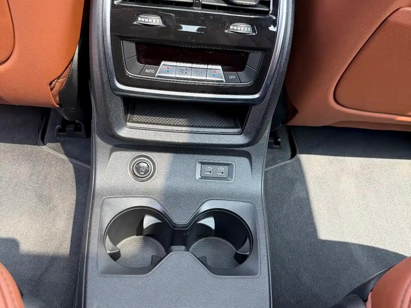 BMW X7 2023 xDrive40i M Sport Package — миниатюра 22