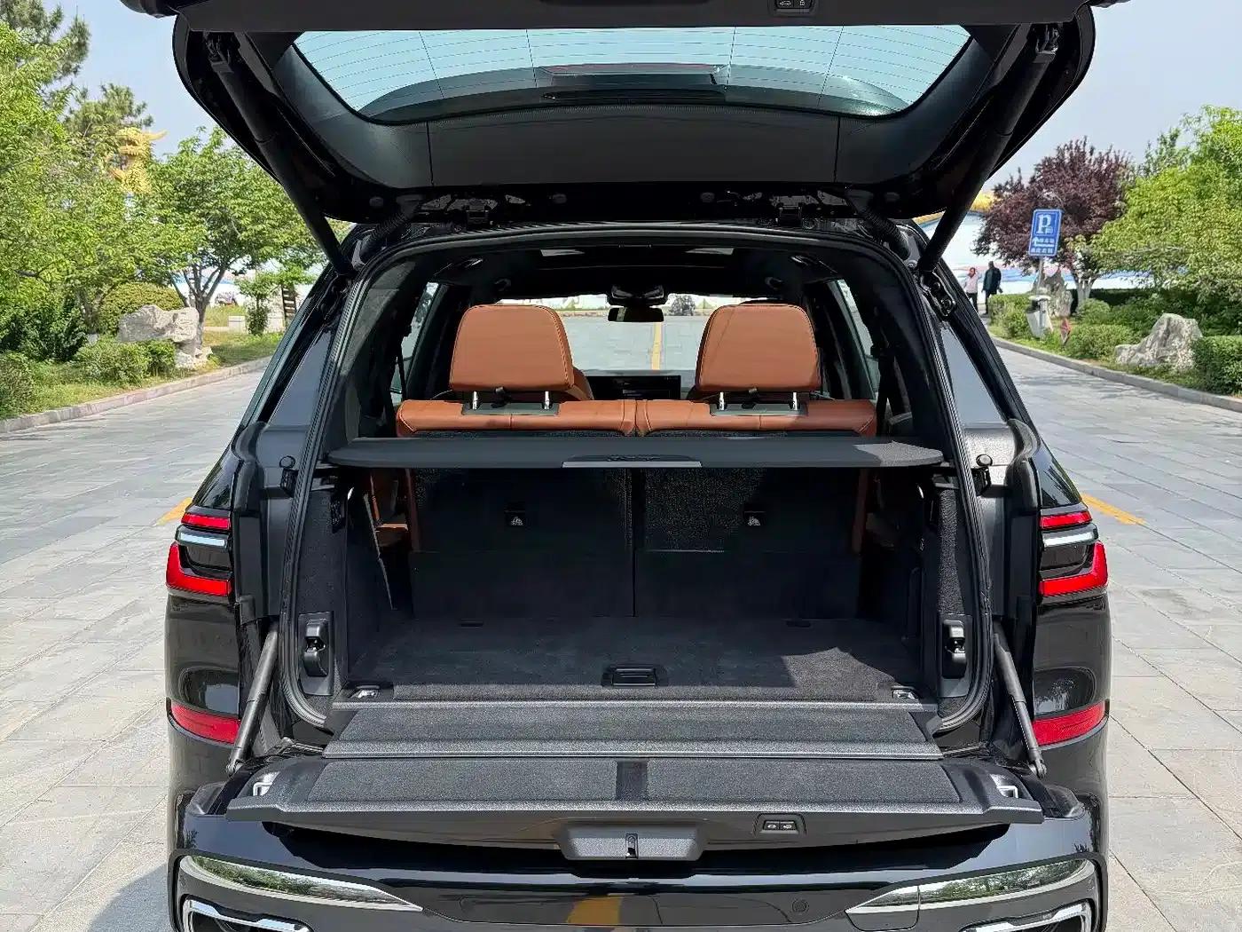 BMW X7 2023 xDrive40i M Sport Package — миниатюра 34