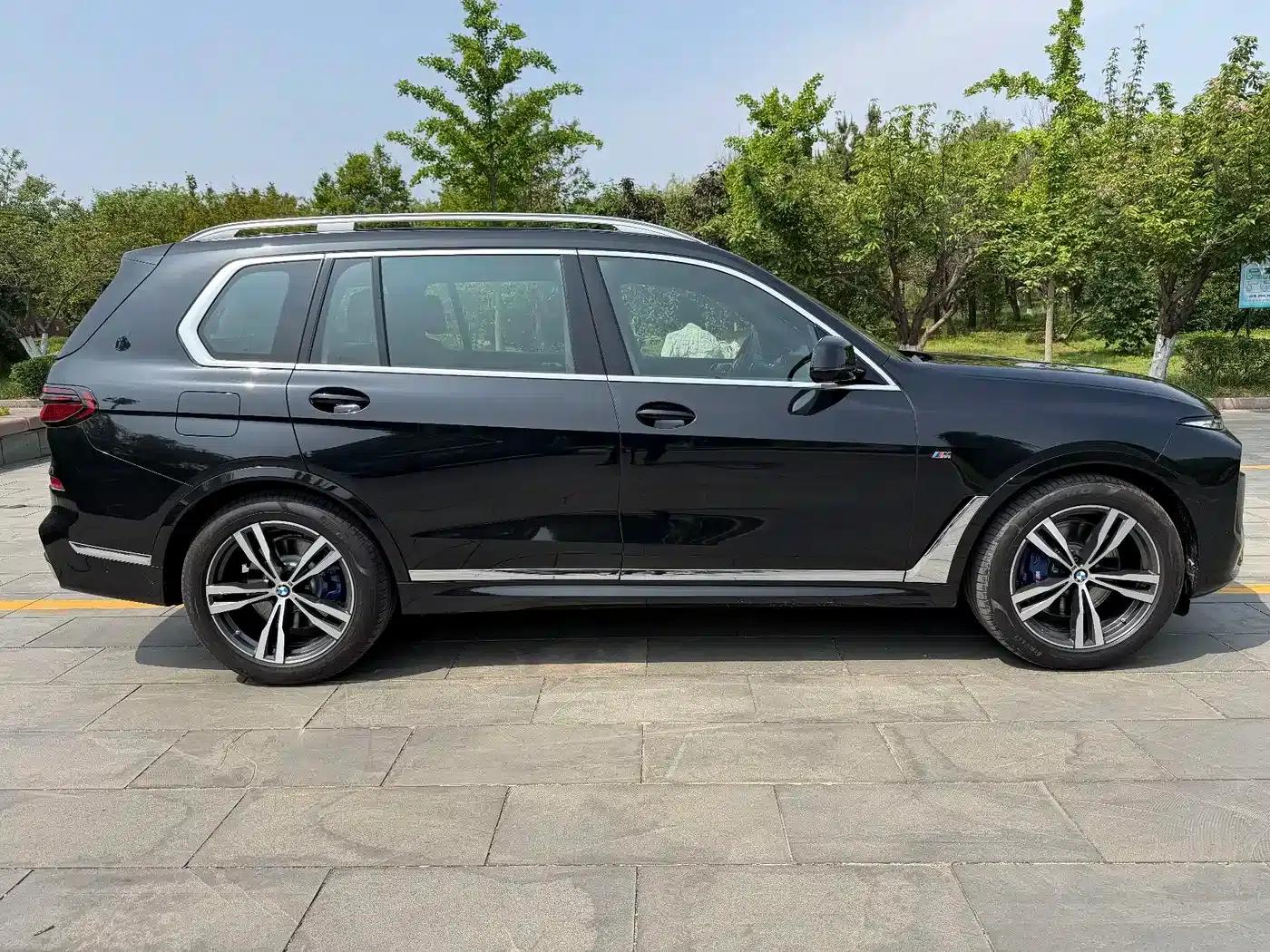 BMW X7 2023 xDrive40i M Sport Package — миниатюра 8