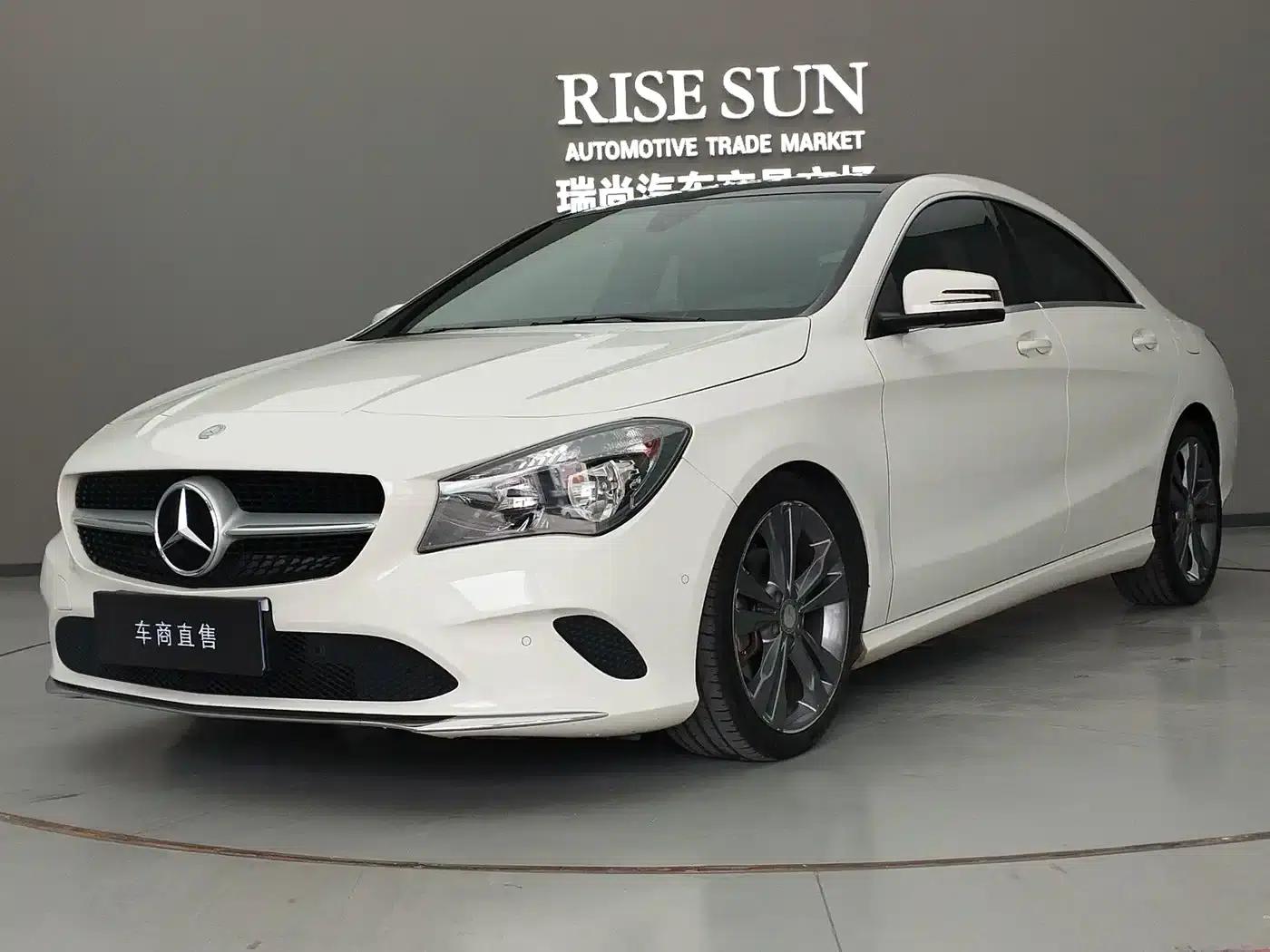 Imported Mercedes-Benz CLA 2016 CLA 200 Dynamic — миниатюра 1