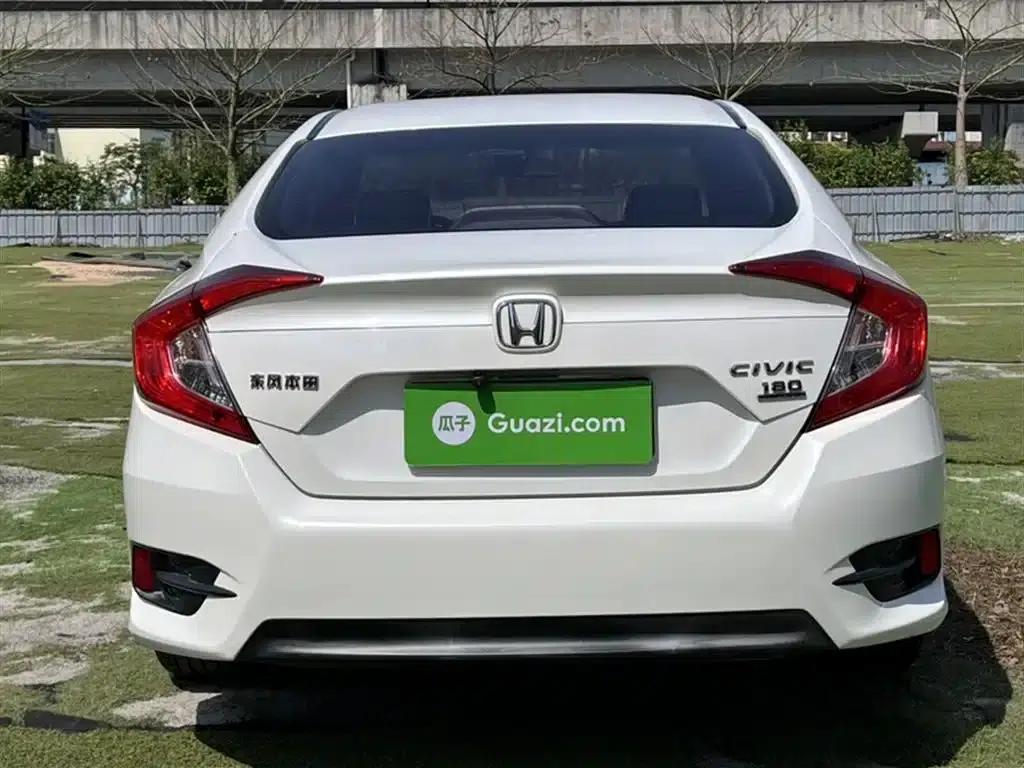 2016 Civic 180TURBO CVT Comfort Edition — миниатюра 7