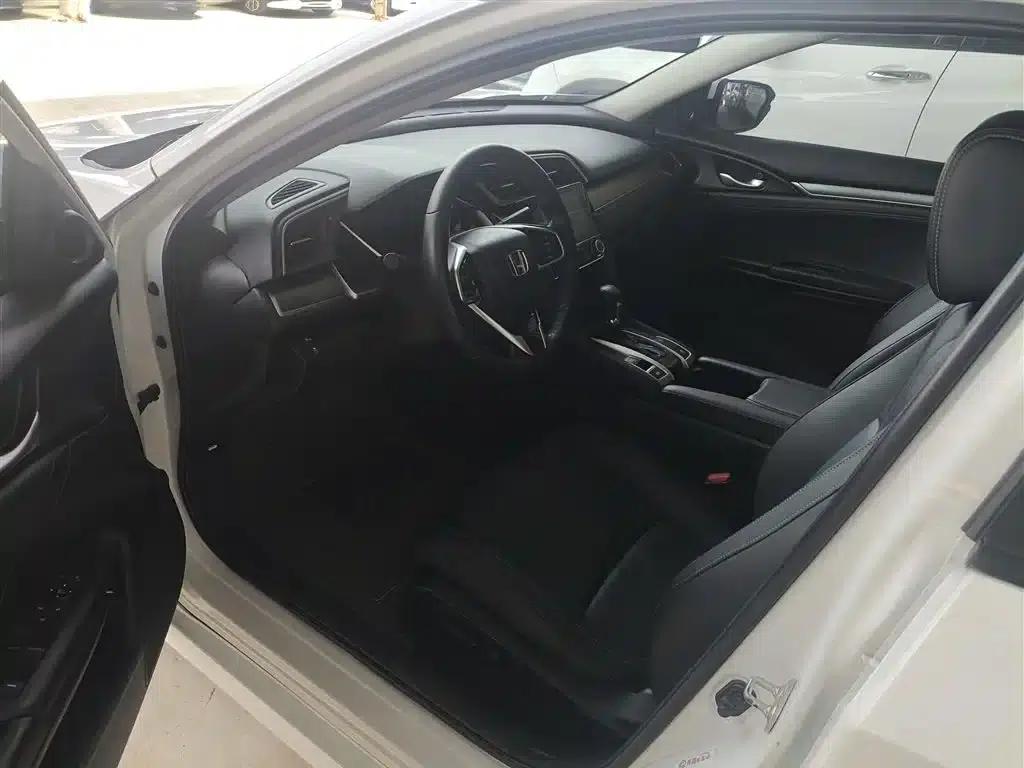 2016 Civic 220TURBO CVT Premium Edition — миниатюра 21