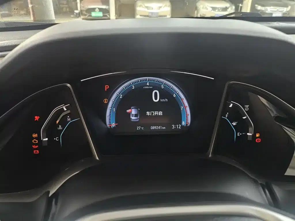 2016 Civic 220TURBO CVT Premium Edition — миниатюра 6