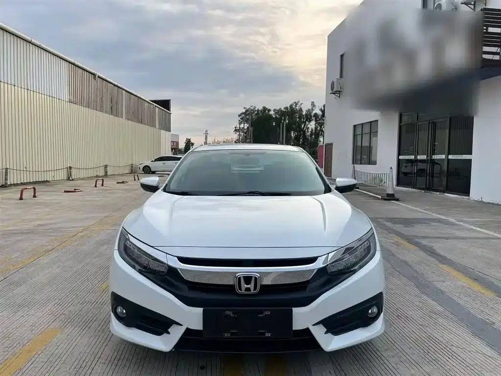 2016 Civic 220TURBO CVT Premium Edition — миниатюра 8