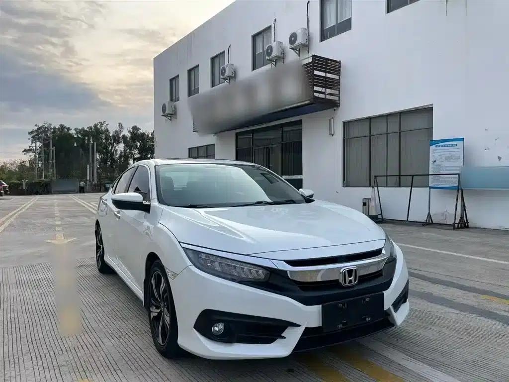 2016 Civic 220TURBO CVT Premium Edition — миниатюра 9
