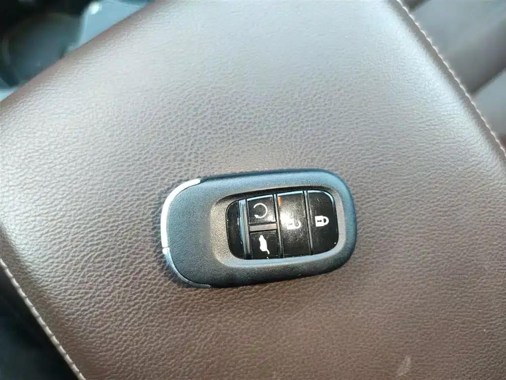 Honda CR-V 2023 240TURBO 2WD Premium Edition 7-seater — миниатюра 9