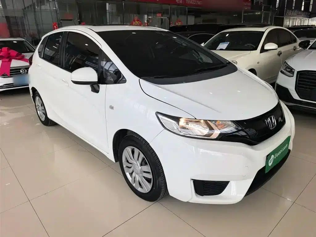 Honda Fit 2016 1.5L LXS CVT Comfort Sunroof Edition — миниатюра 4