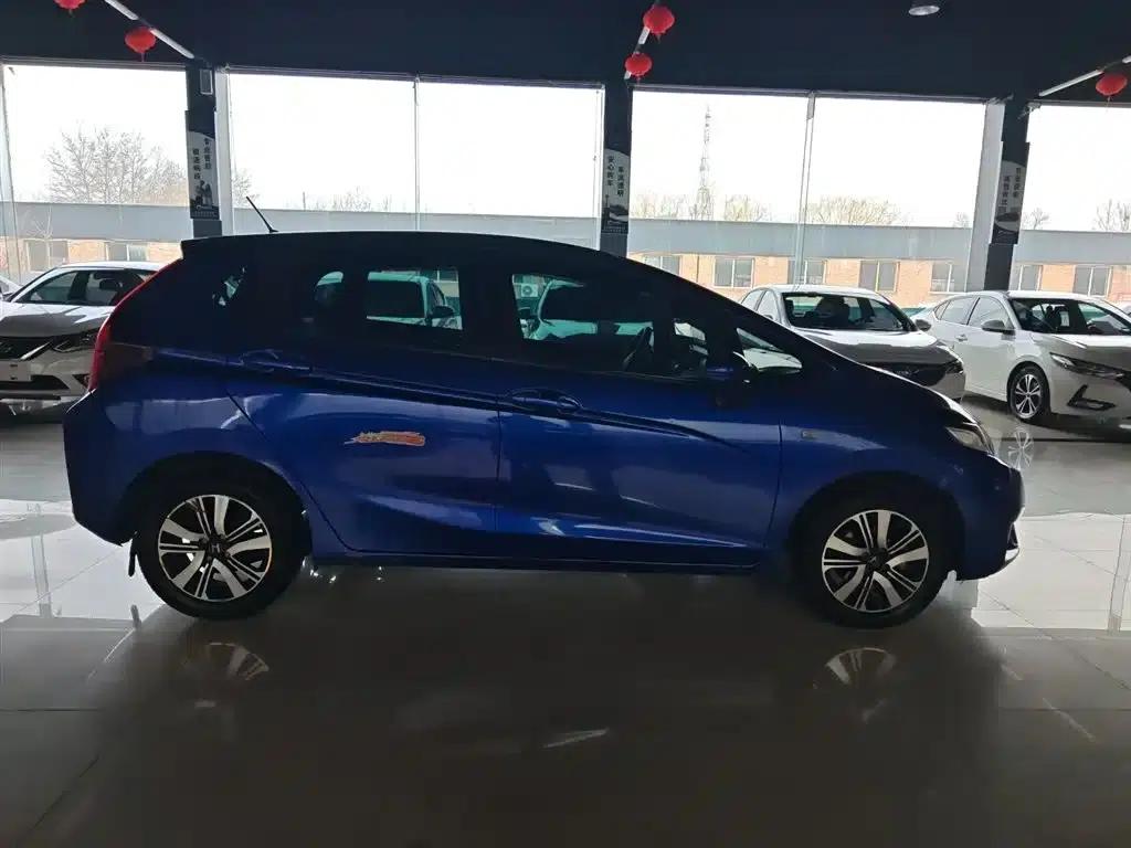 Honda Fit 2016 1.5L LX CVT Comfort — миниатюра 4