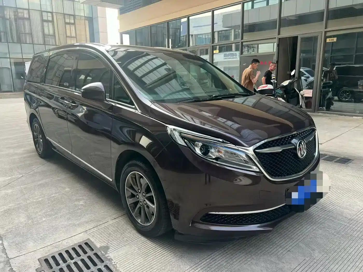 Buick GL8 2017 ES 28T Comfort Model (National V Emission Standard) — миниатюра 3