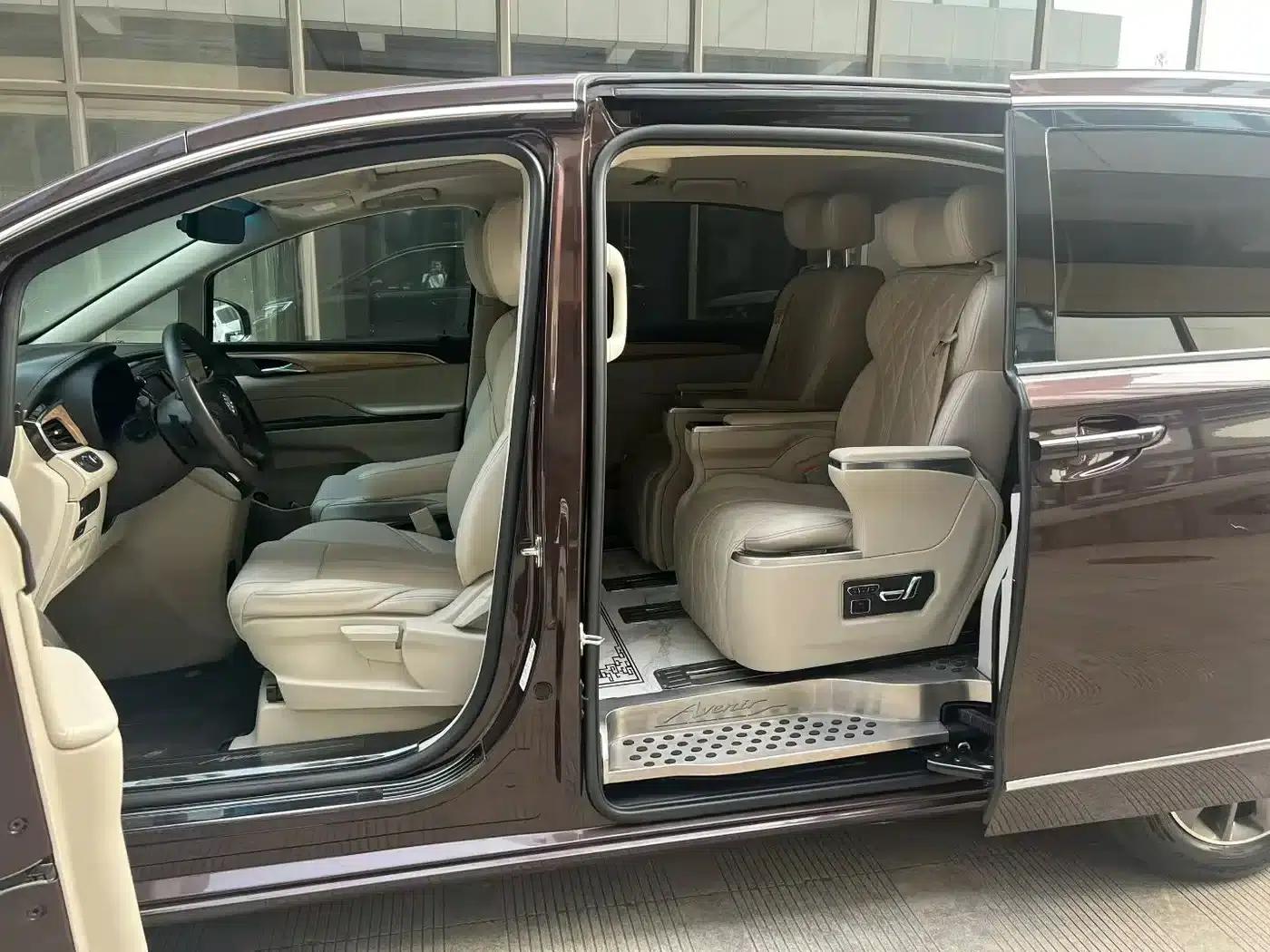 Buick GL8 2017 ES 28T Comfort Model (National V Emission Standard) — миниатюра 6