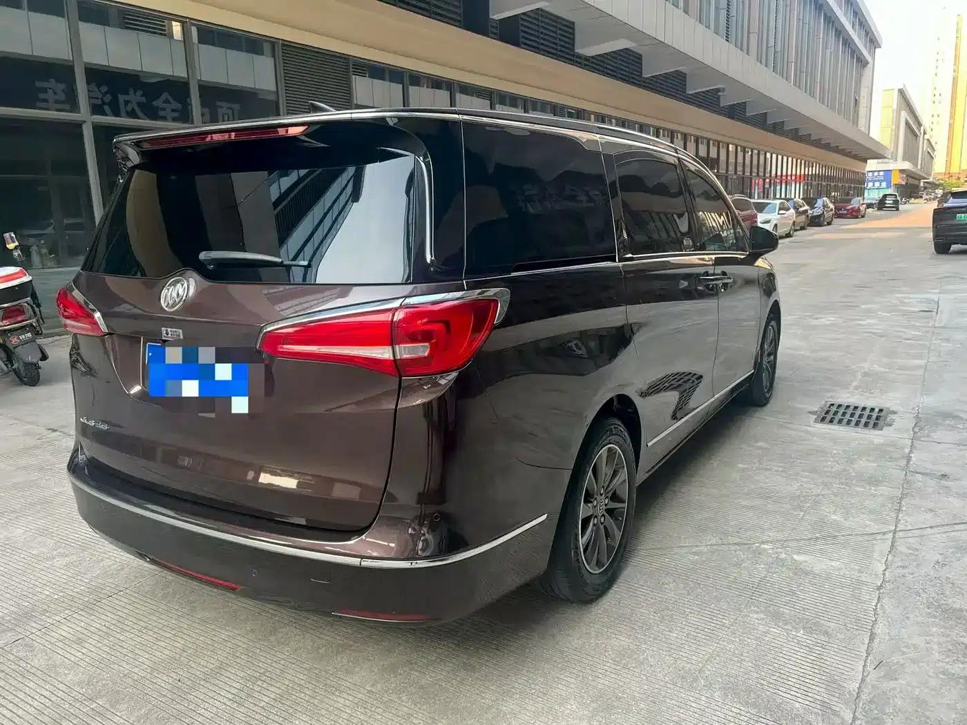 Buick GL8 2017 ES 28T Comfort Model (National V Emission Standard) — миниатюра 9