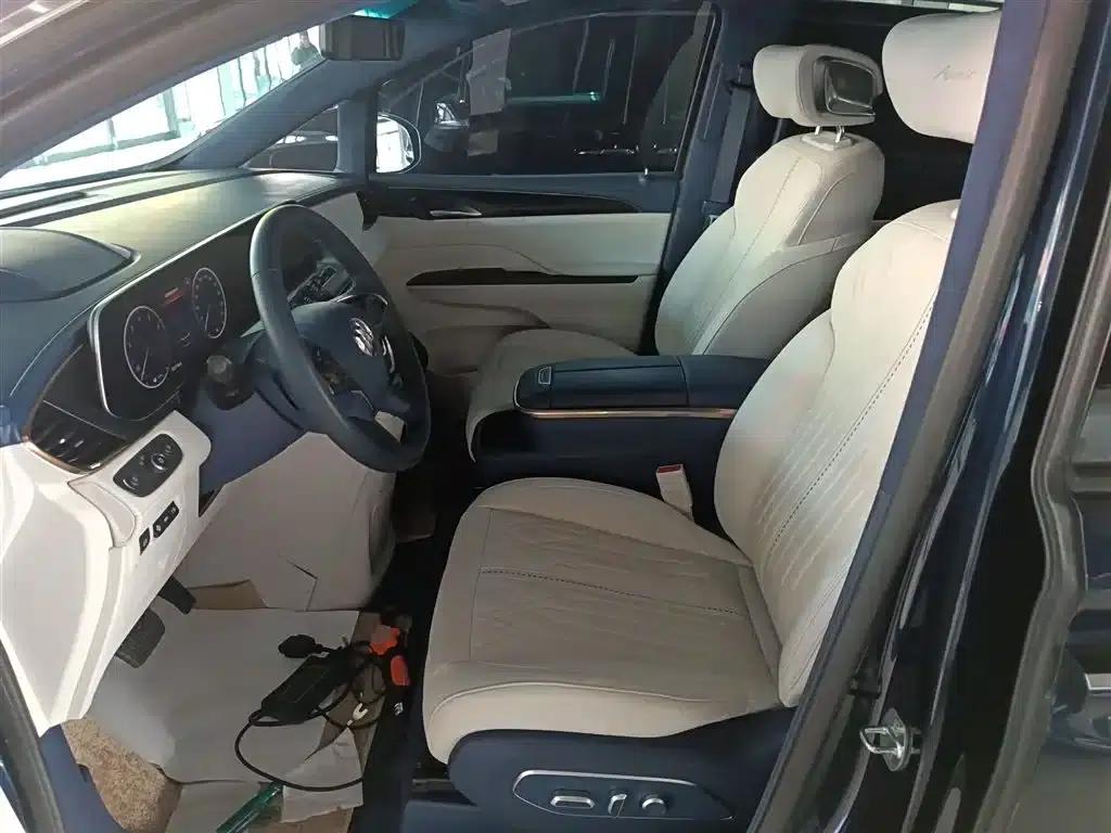 Buick GL8 2022 Avenir Four-Seat Premium Edition — миниатюра 15