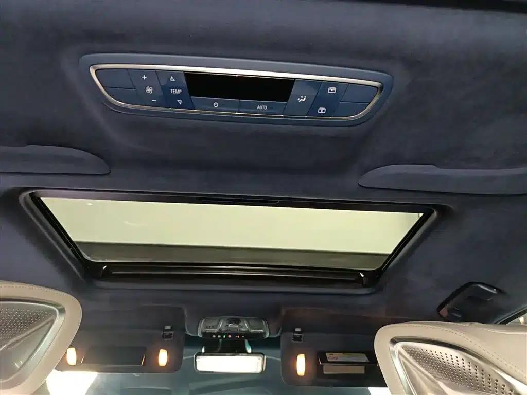 Buick GL8 2022 Avenir Four-Seat Premium Edition — миниатюра 18