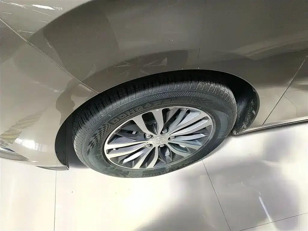 Buick GL8 2021 ES Avantgarde 653T Comfort — миниатюра 25