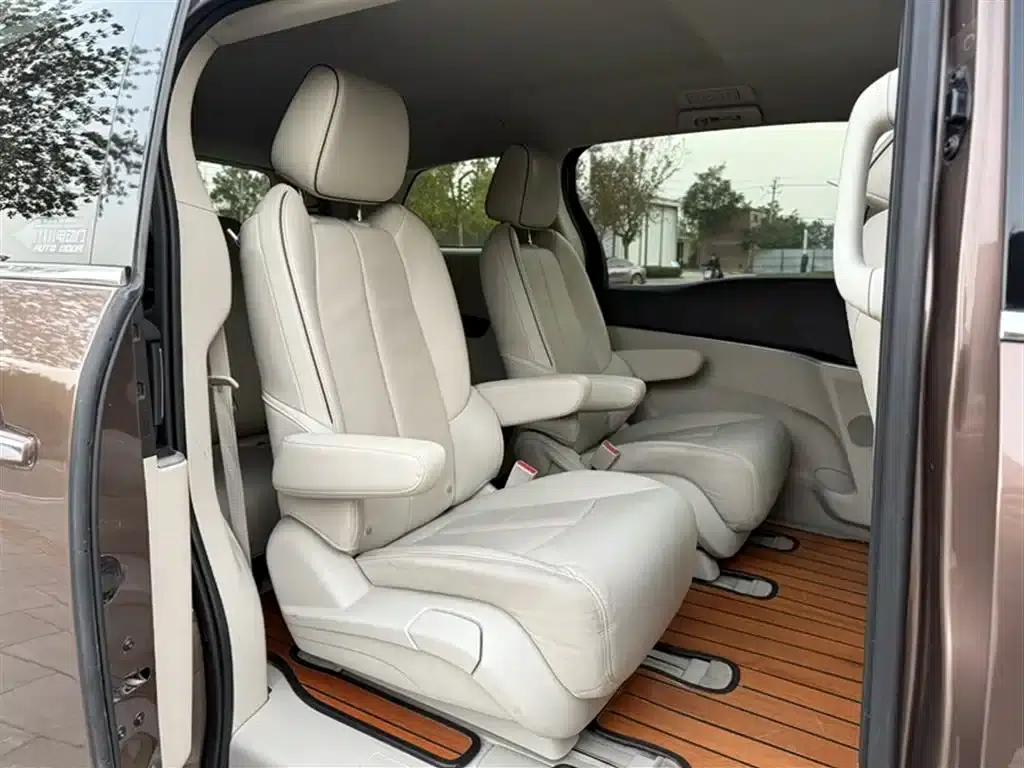 Buick GL8 2021 Land Business Class 652T Luxury — миниатюра 13