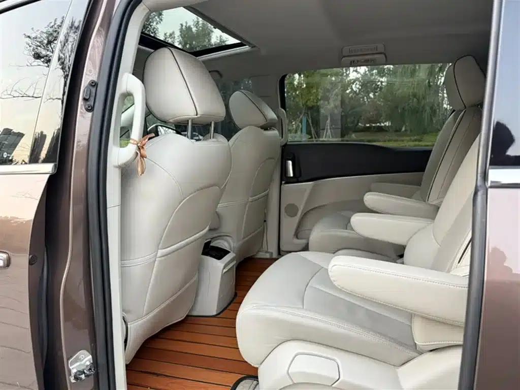 Buick GL8 2021 Land Business Class 652T Luxury — миниатюра 17