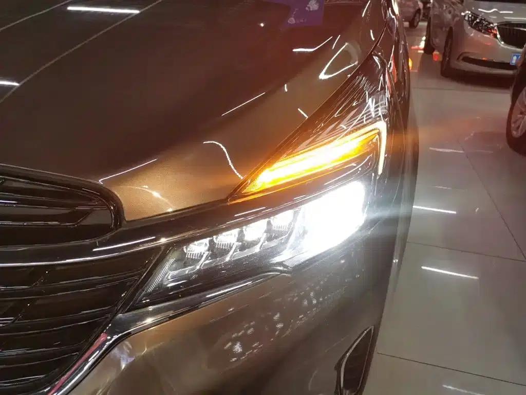 Buick GL8 2021 Land Business Class 652T Luxury — миниатюра 21