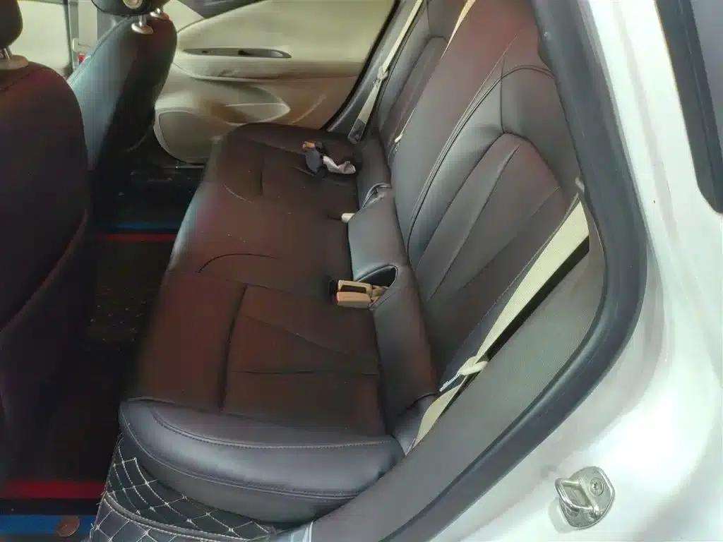 Buick Verano 2015 Sedan 15S Automatic Entry-Level — миниатюра 13