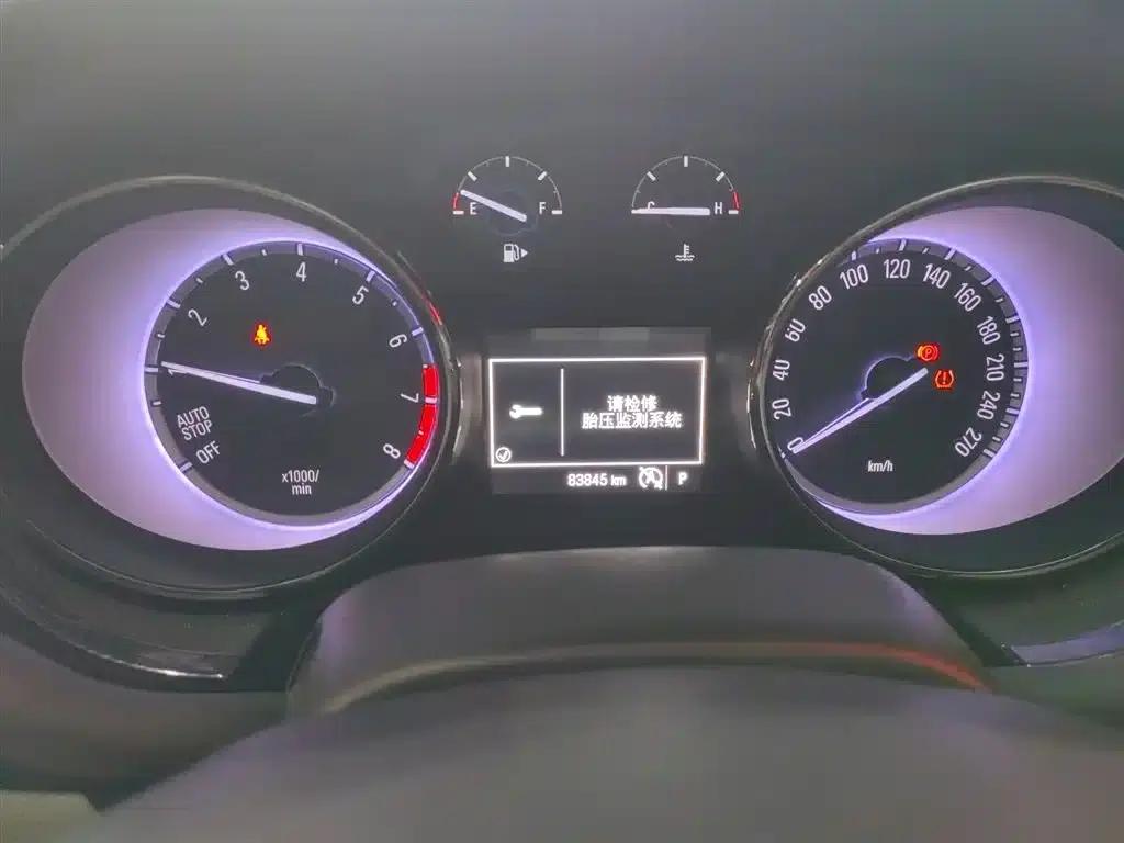 Buick Verano 2015 Sedan 15S Automatic Entry-Level — миниатюра 8