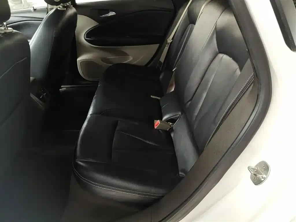 Buick Verano 2015 Sedan 15S Automatic Entry-Level — миниатюра 17
