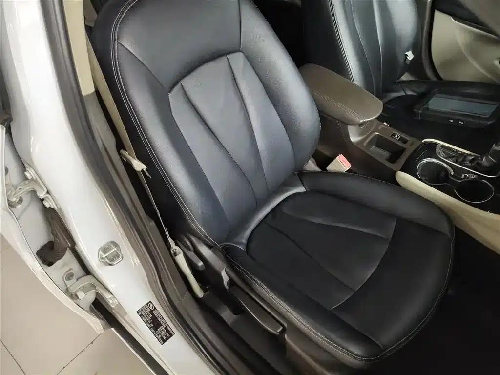 Buick Verano 2015 Sedan 15S Automatic Entry-Level — миниатюра 25