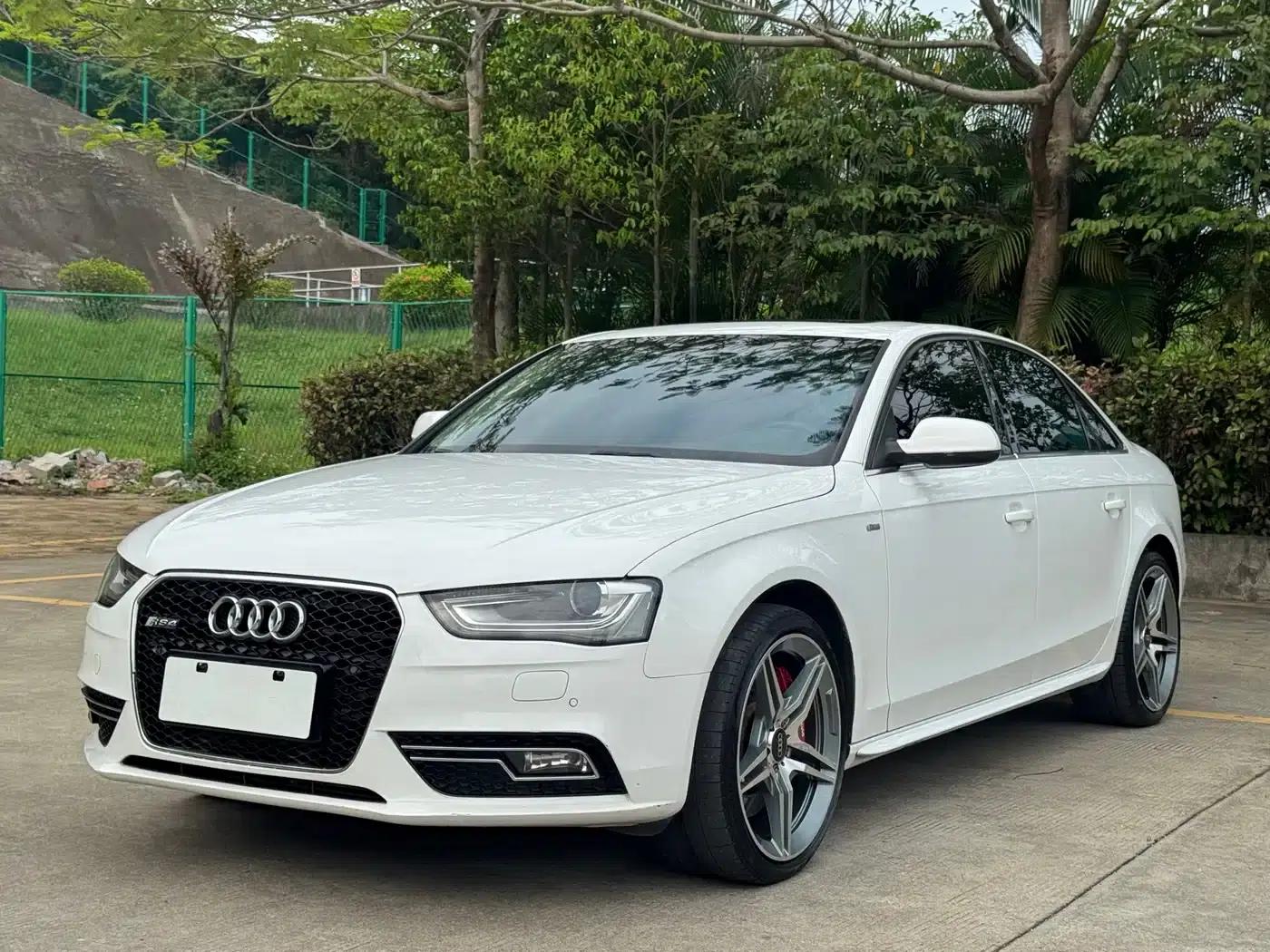 Audi A4L 2015 45 TFSI quattro Sport Edition — миниатюра 1