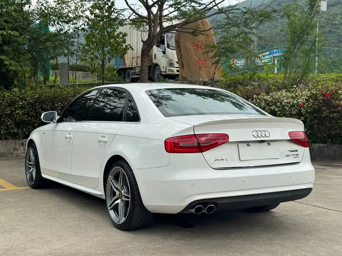 Audi A4L 2015 45 TFSI quattro Sport Edition — миниатюра 17