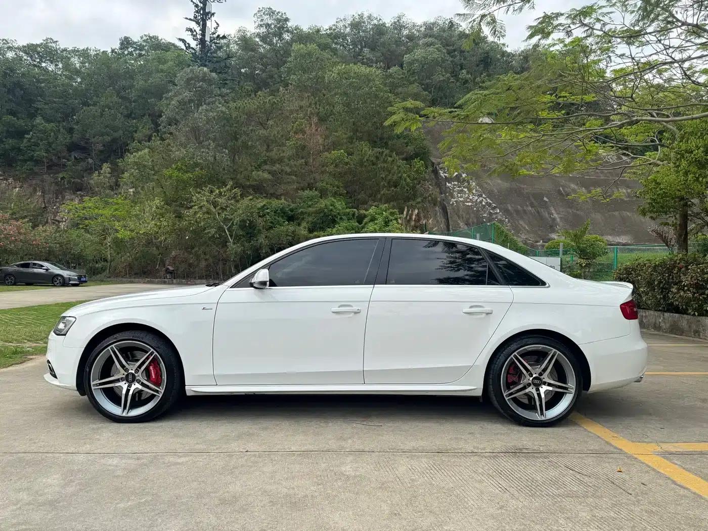 Audi A4L 2015 45 TFSI quattro Sport Edition — миниатюра 4
