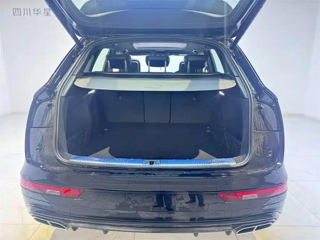 Audi Q5L 2025 40 TFSI Luxury Dynamic — миниатюра 6