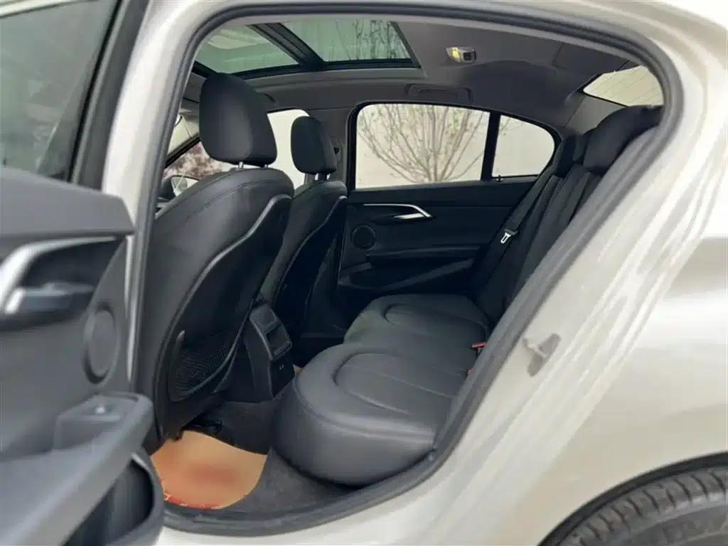 2018 BMW 1 Series Facelift 118i Sport — миниатюра 13