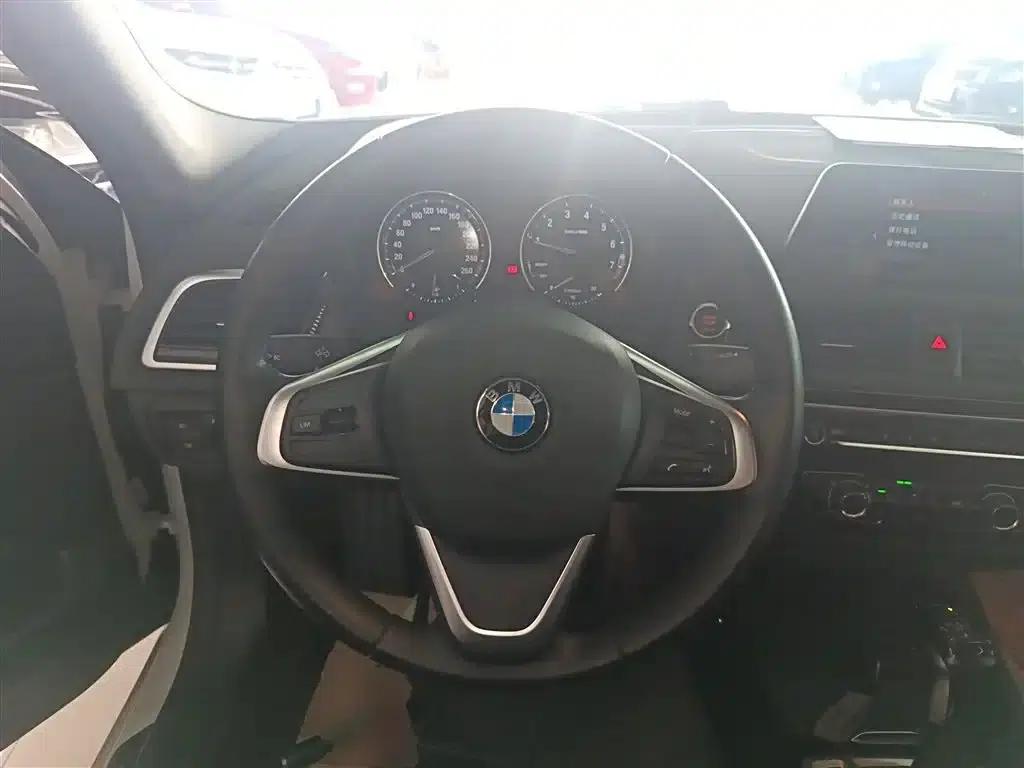 2018 BMW 1 Series Facelift 118i Sport — миниатюра 3