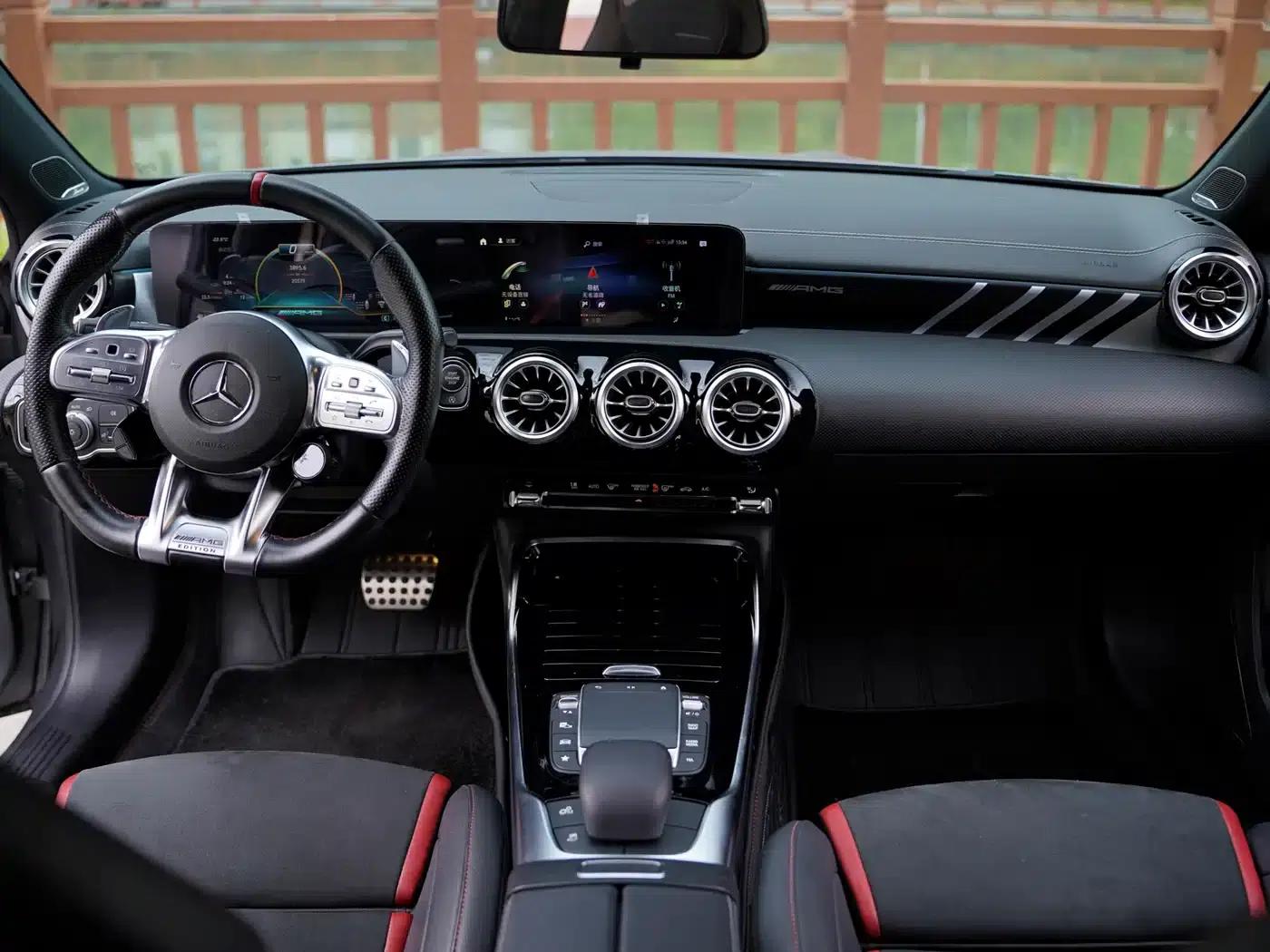 2021 Mercedes-Benz A-Class AMG A 35 L 4MATIC Midnight Edition — миниатюра 11
