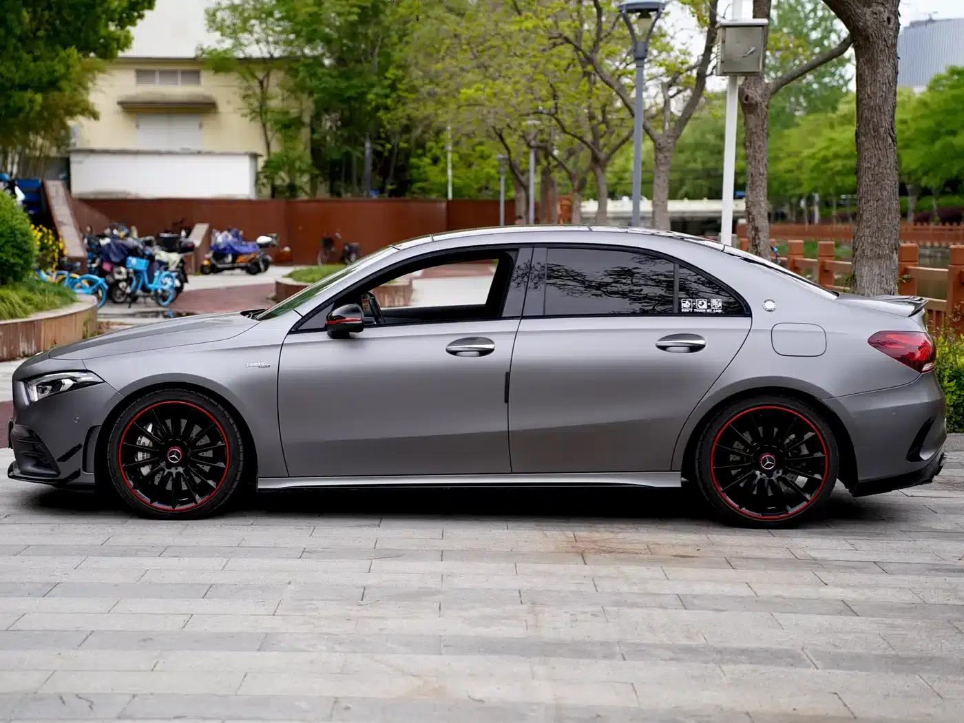 2021 Mercedes-Benz A-Class AMG A 35 L 4MATIC Midnight Edition — миниатюра 3