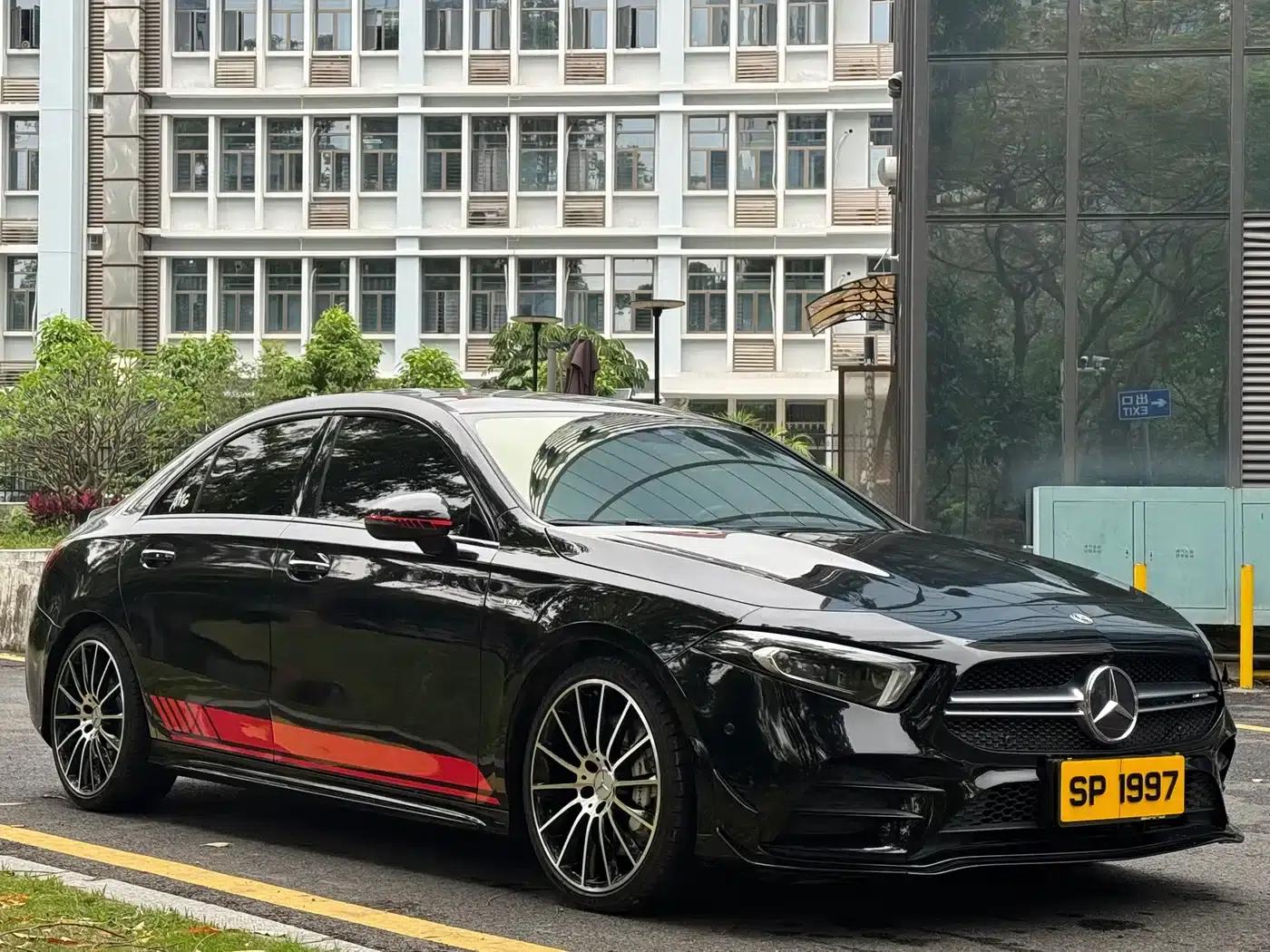 2023 Mercedes-Benz A-Class AMG A 35 L 4MATIC — миниатюра 3