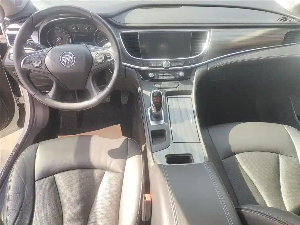 Buick LaCrosse 2018 20T Elite — миниатюра 10