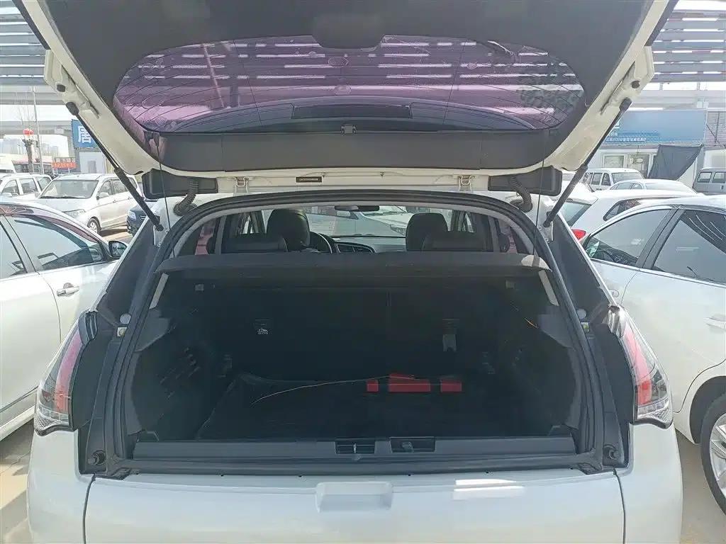 Peugeot 3008 2016 1.6THP Automatic Classic Edition — миниатюра 15
