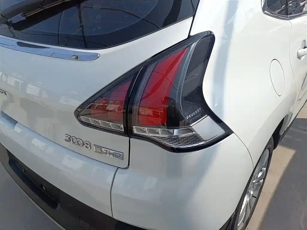 Peugeot 3008 2016 1.6THP Automatic Classic Edition — миниатюра 24