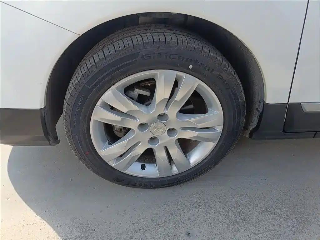 Peugeot 3008 2016 1.6THP Automatic Classic Edition — миниатюра 25