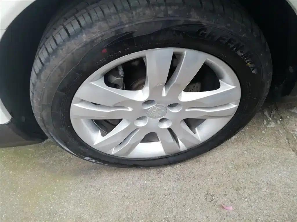 Peugeot 3008 2016 1.6THP Automatic Standard Edition — миниатюра 23