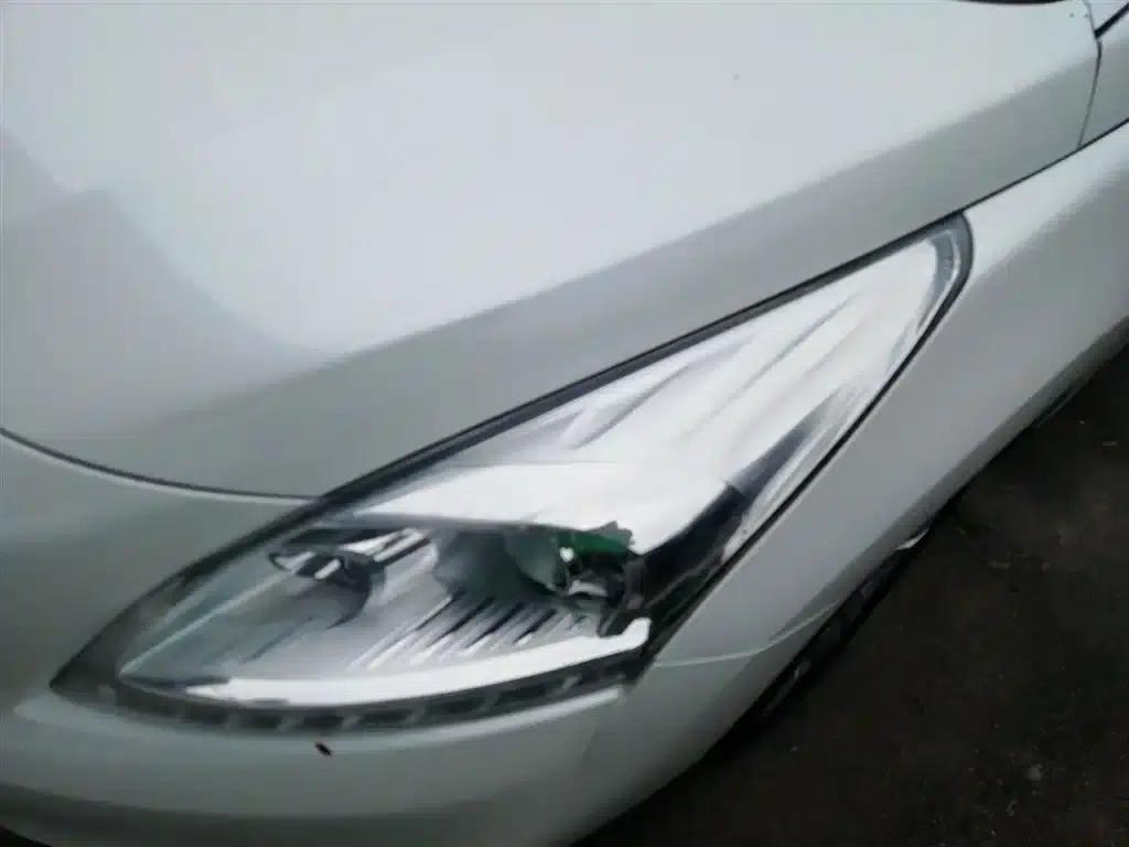 Peugeot 3008 2016 1.6THP Automatic Standard Edition — миниатюра 24