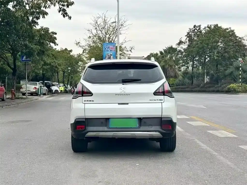 Peugeot 3008 2016 1.6THP Automatic Standard Edition — миниатюра 6