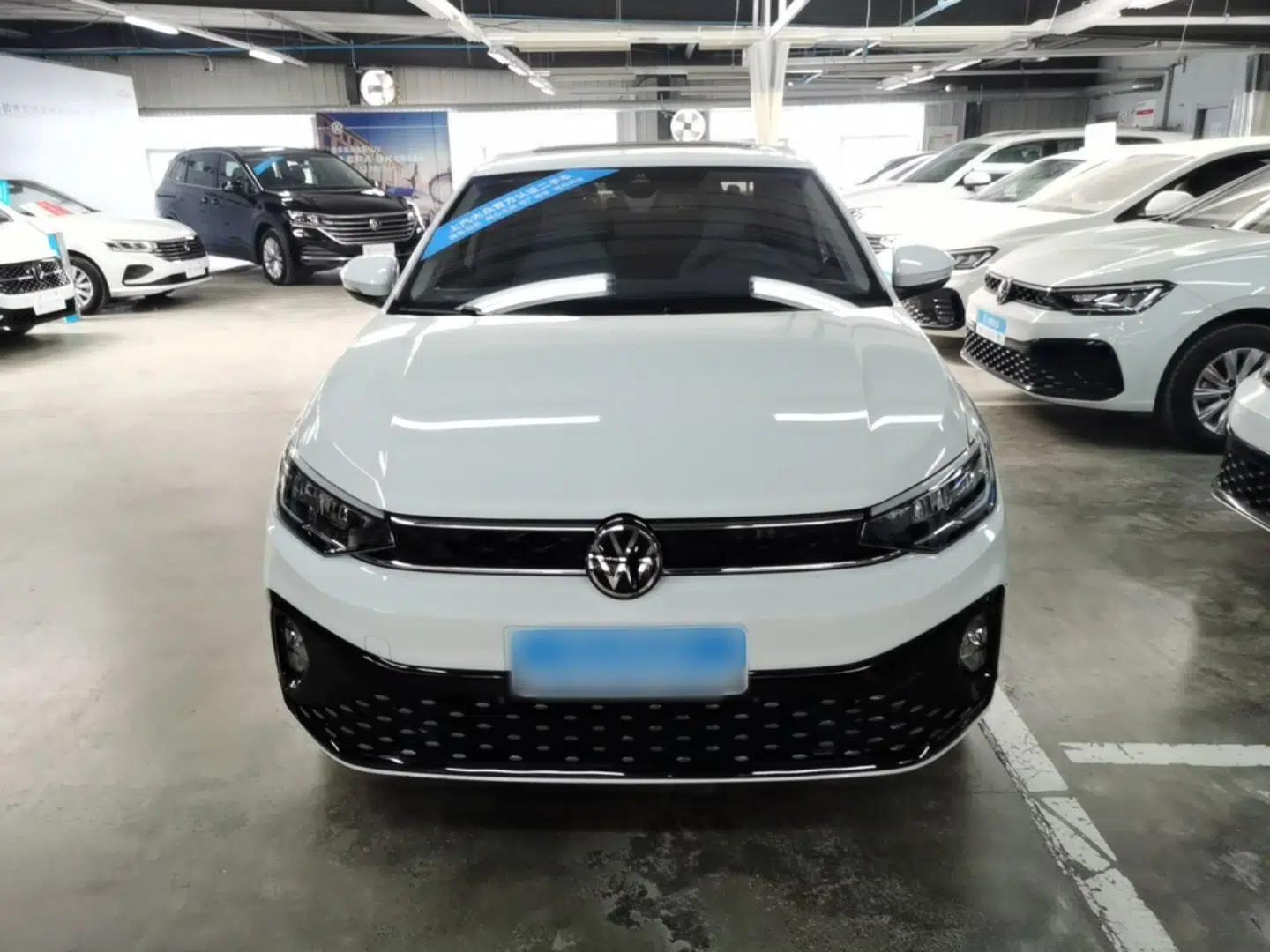 Volkswagen Lavida 2025 New Sharp 1.5L Outstanding New Vision Edition — миниатюра 2