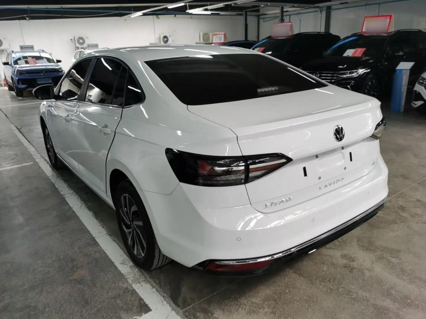 Volkswagen Lavida 2025 New Sharp 1.5L Outstanding New Vision Edition — миниатюра 4
